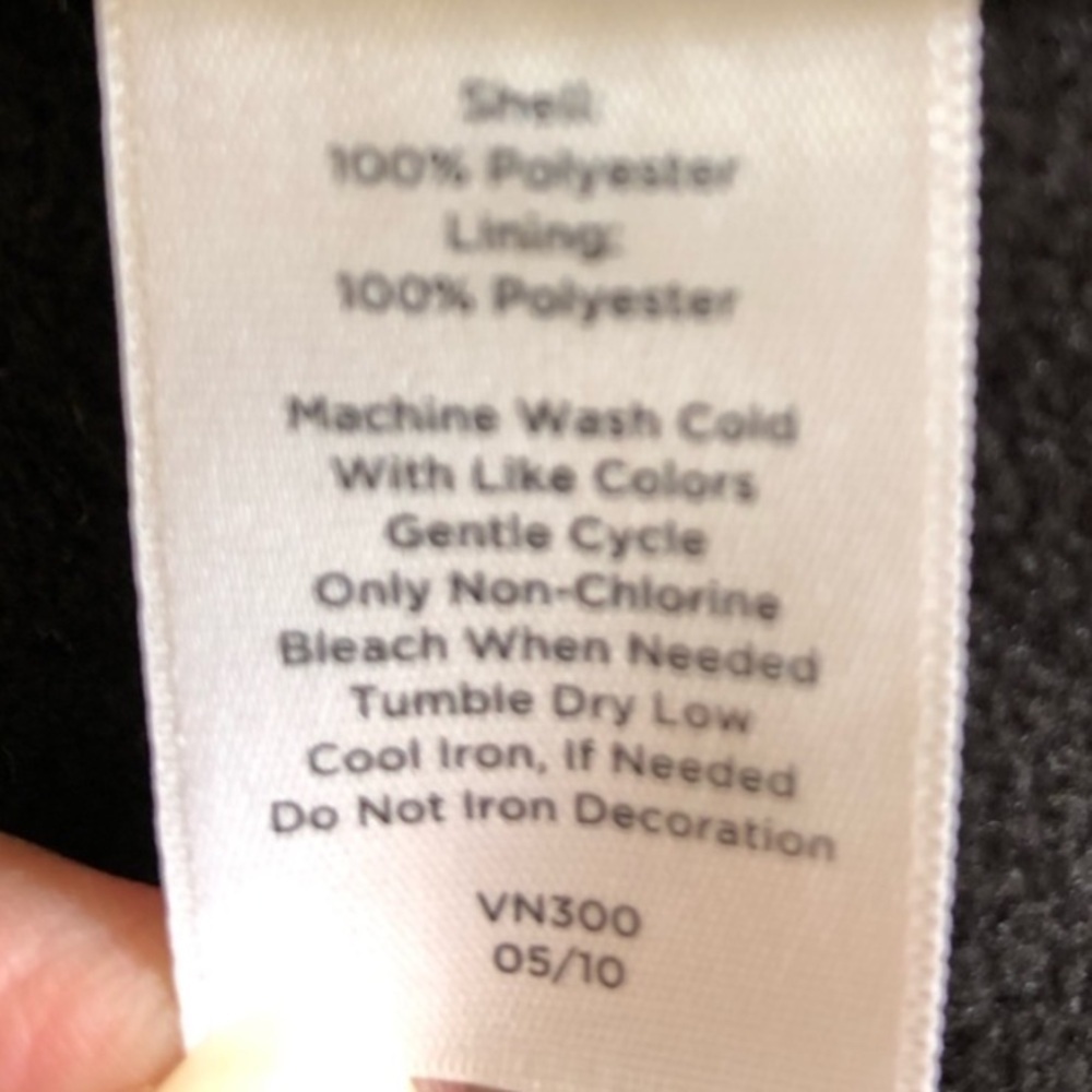 Hello Cute and sporty Talbots Quilted Vest w/Pockets - Picture 8 of 10